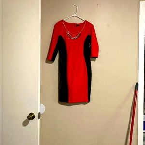 Thalia beautiful red and black dress